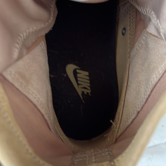 Nike Boots - Picture 5 of 7